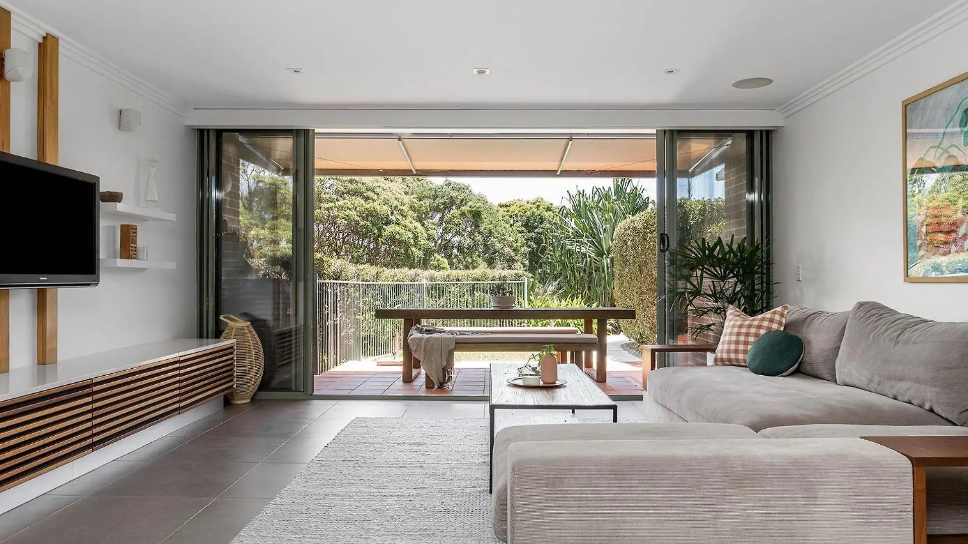 1 James Cook Apartments - Opposite Clarkes Beach Byron Bay 0*,  Australien
